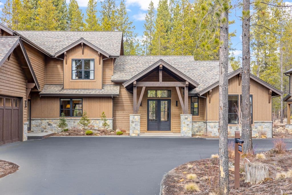 17731 Everwild Cir, Bend, OR 97707