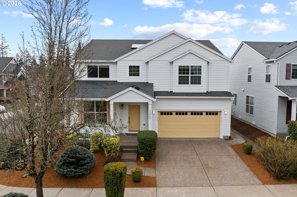 15642 SE Bollam Dr, Clackamas, OR 97015