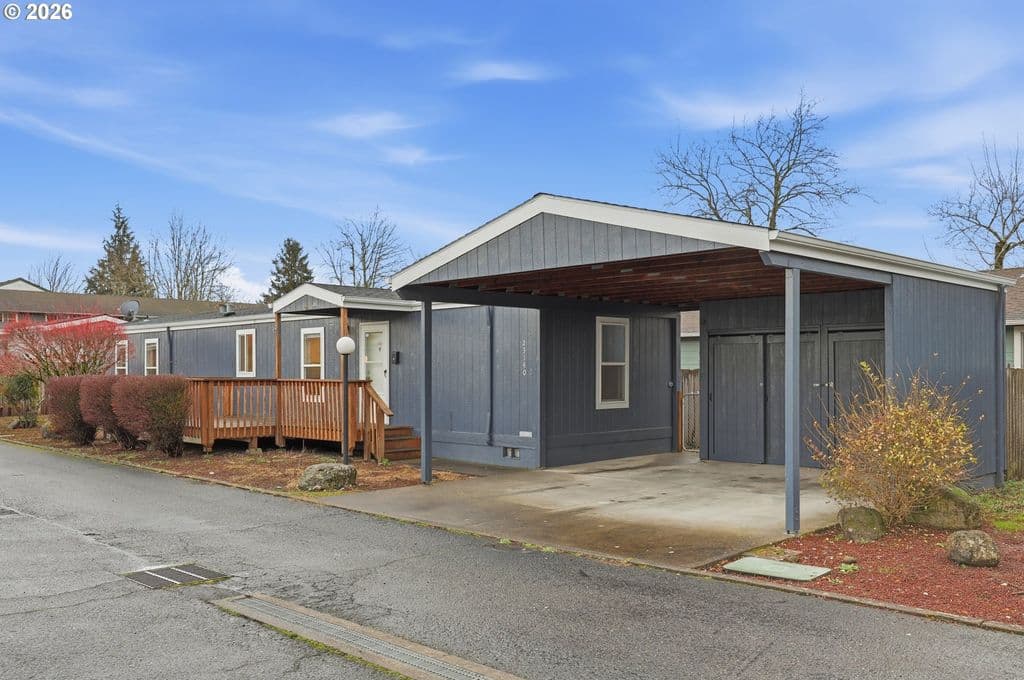 23140 NE Halsey St, Troutdale, OR 97060