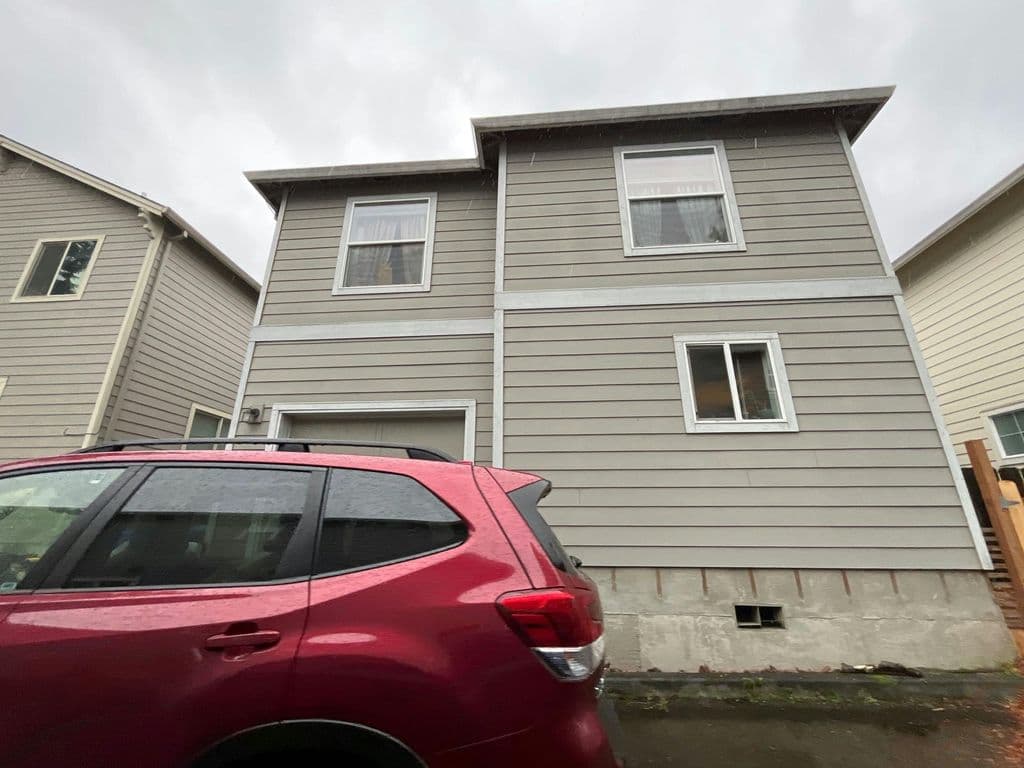 9406 N Macrum Ave, Portland, OR 97203