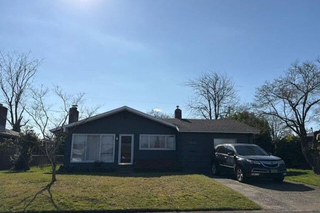 11904 NE Morris St, Portland, OR 97220