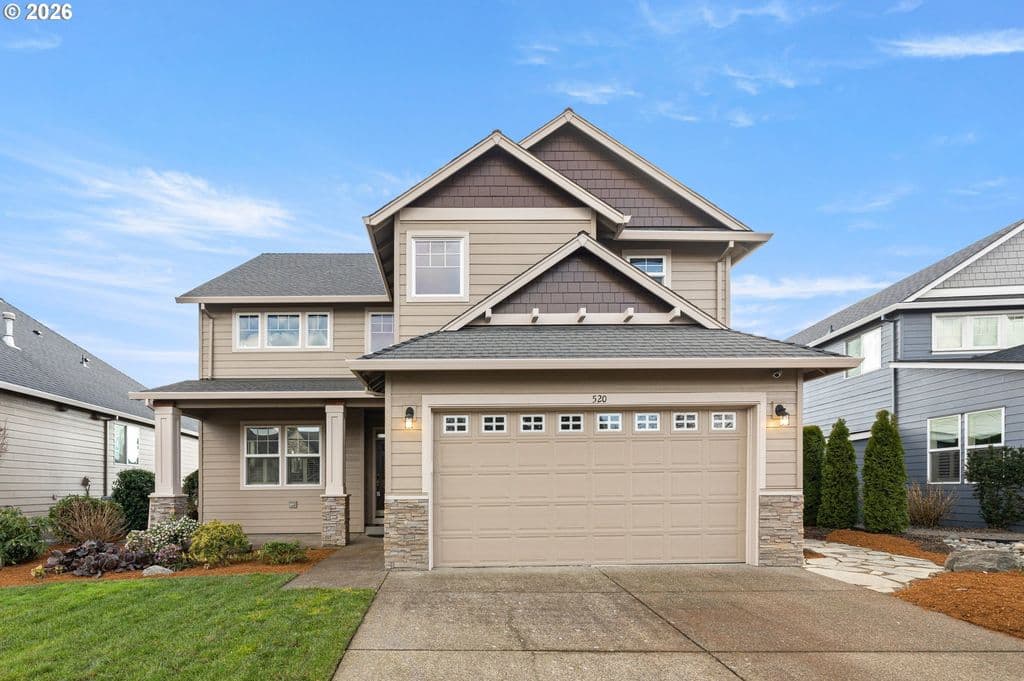 520 Tukwila Dr, Woodburn, OR 97071