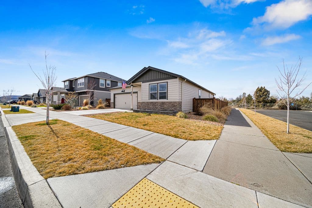 597 NE Union Loop, Prineville, OR 97754