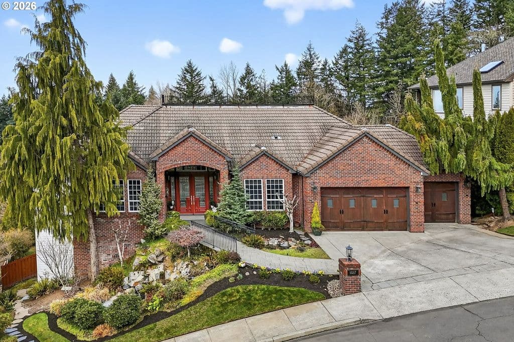 10257 SE Crescent Ridge Loop, Happy Valley, OR 97086