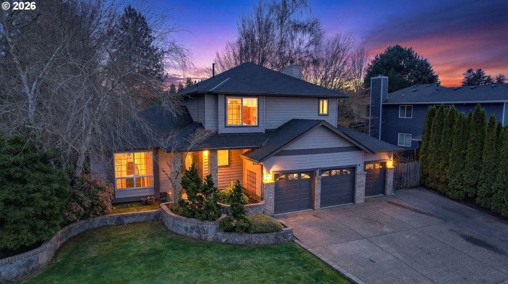 1548 SW North Star Loop, Troutdale, OR 97060