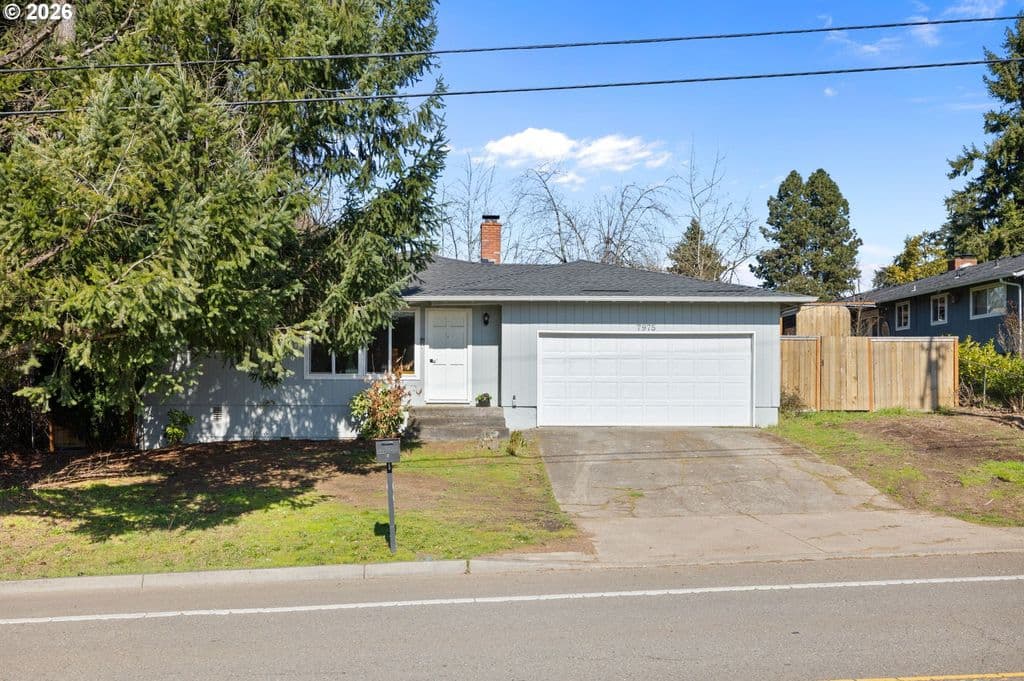 7975 SE Roots Rd, Milwaukie, OR 97267