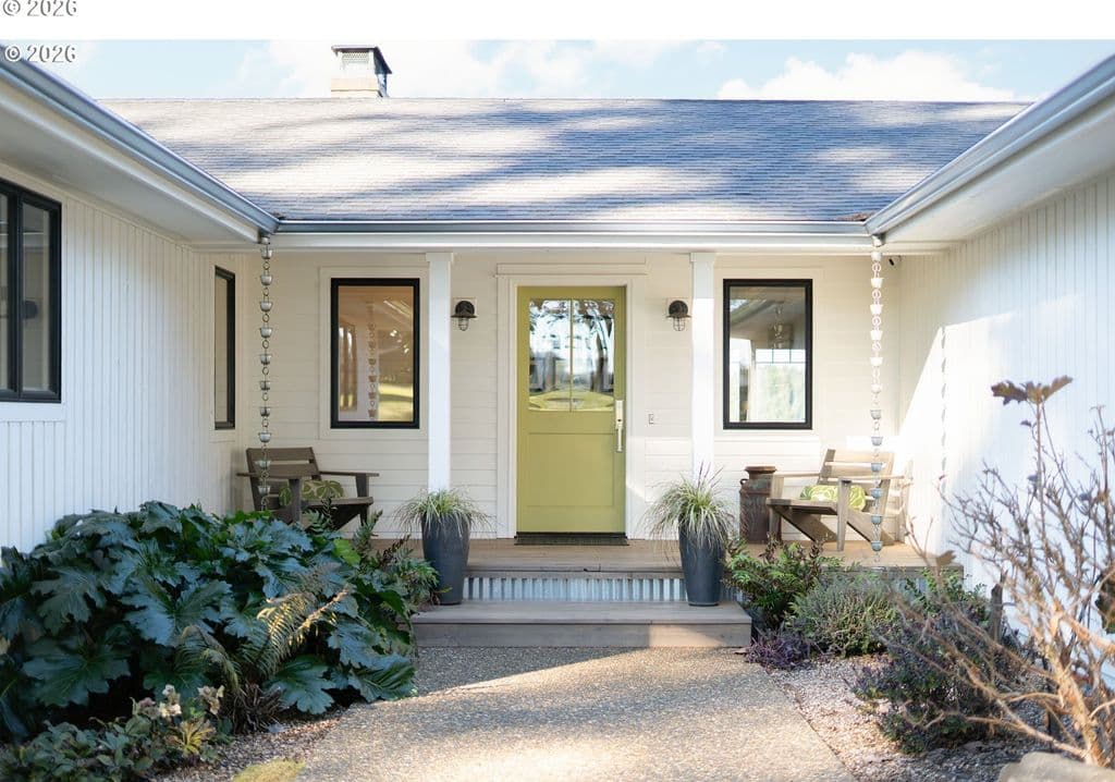 20805 NE Big Fir Ln, Dundee, OR 97115