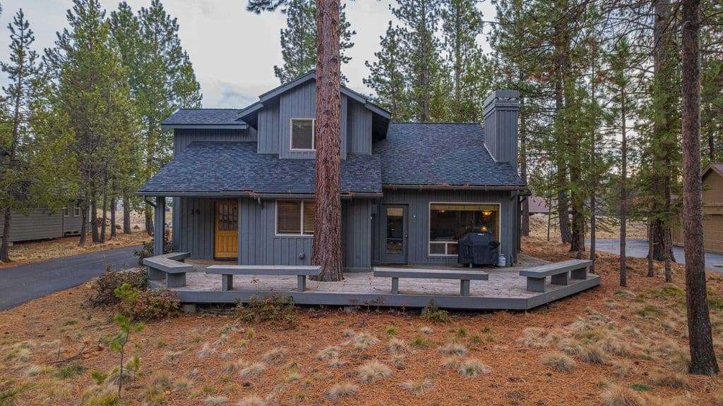 17741 Topflite Ln #14, Bend, OR 97707