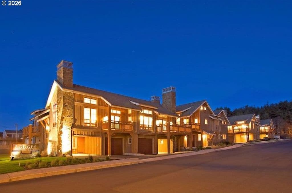 132 E Surfcrest #C1-d, Cannon Beach, OR 97110