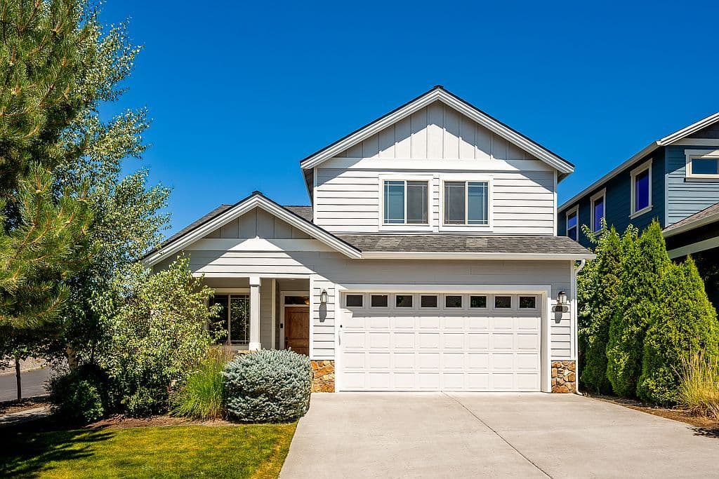 20768 Horizon Ridge Pl, Bend, OR 97701