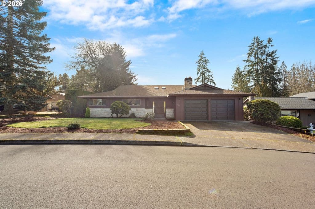 620 NW Queens Ct, Hillsboro, OR 97124