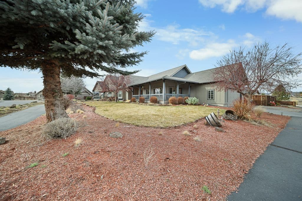 147 NW Saddlehorn Ct, Prineville, OR 97754