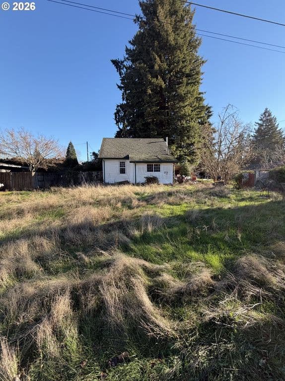 1114 Lincoln St, Oregon City, OR 97045