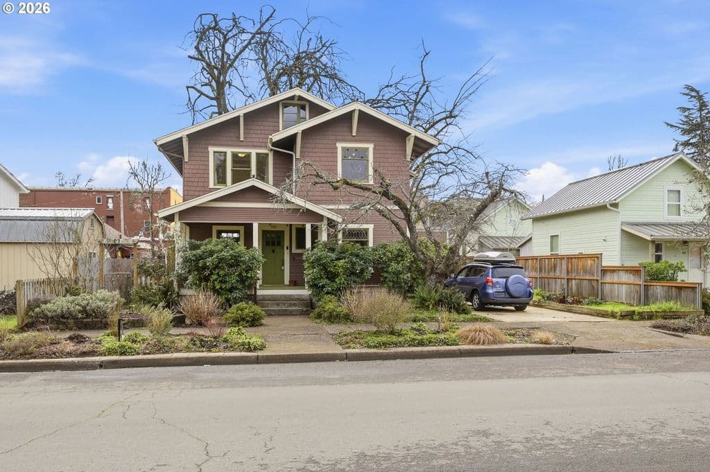 835 Ash Ave, Cottage Grove, OR 97424