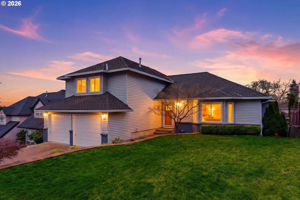 15975 SW Hampshire Ter, Tigard, OR 97224