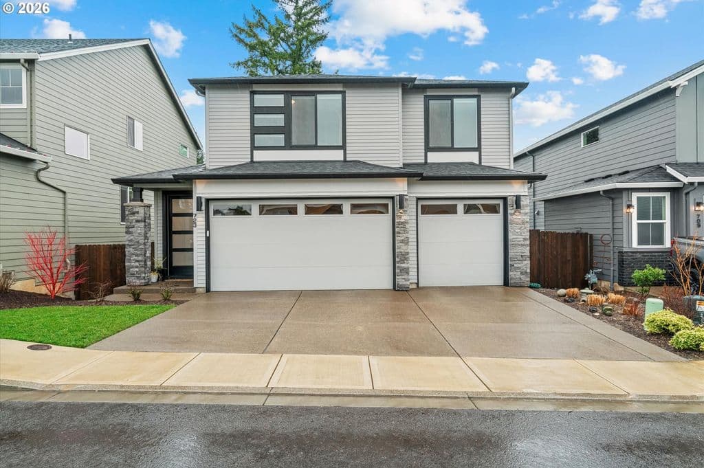 723 SW 49th Dr, Gresham, OR 97080