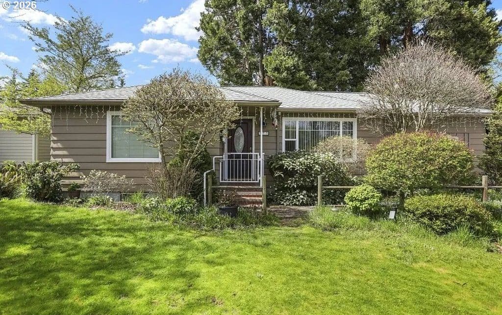 575 N Locust St, Canby, OR 97013