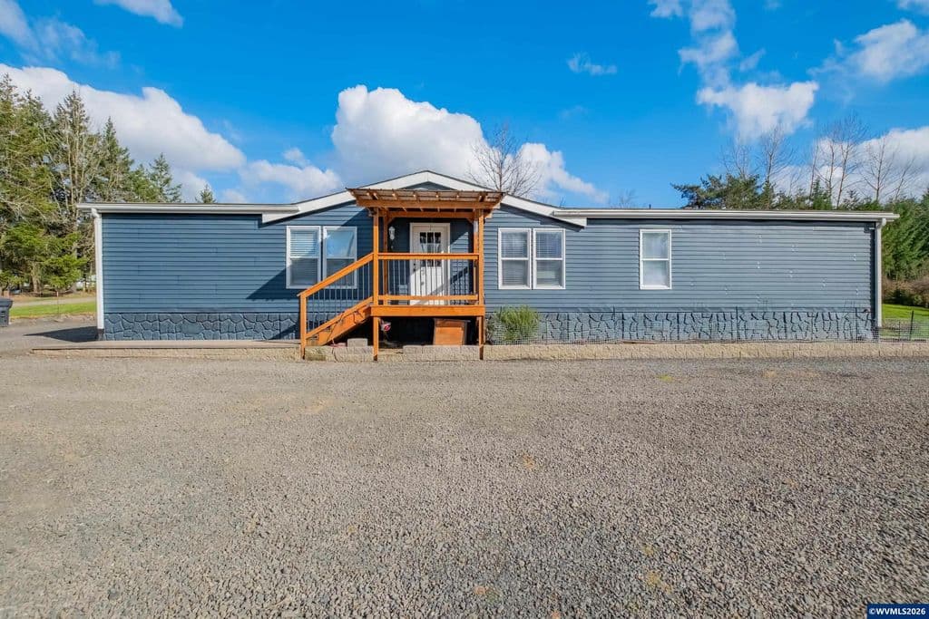 38415 Century Dr NE, Albany, OR 97322