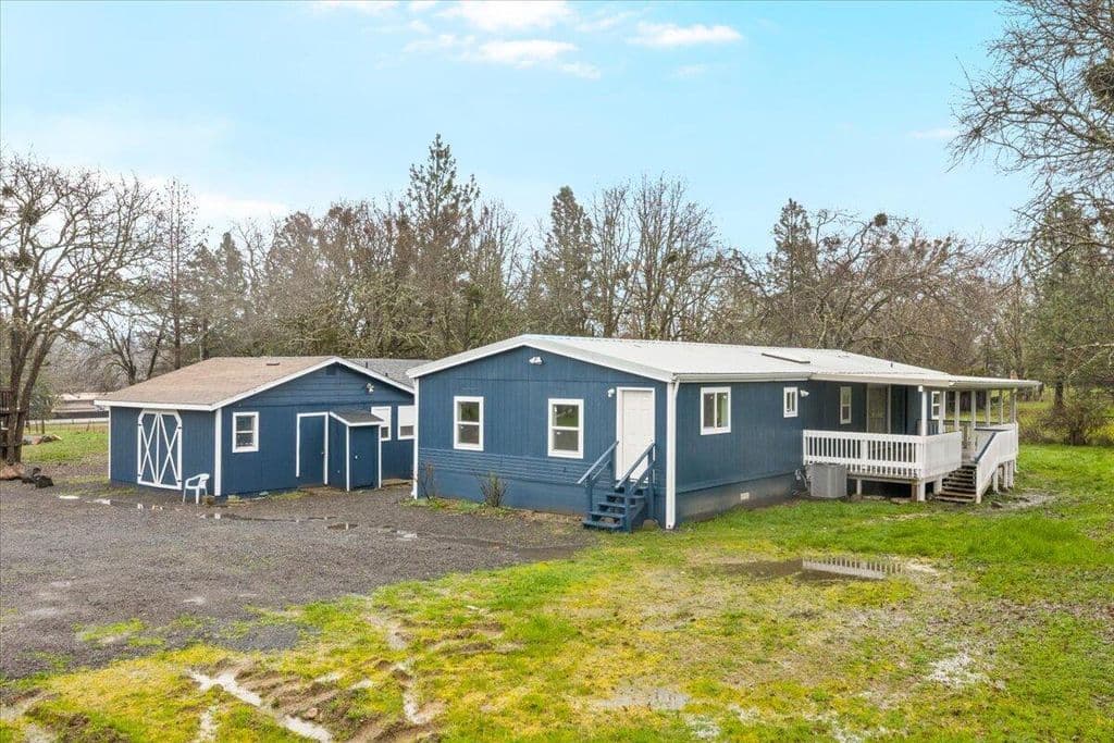 3223 Camp Joy Rd, Grants Pass, OR 97526