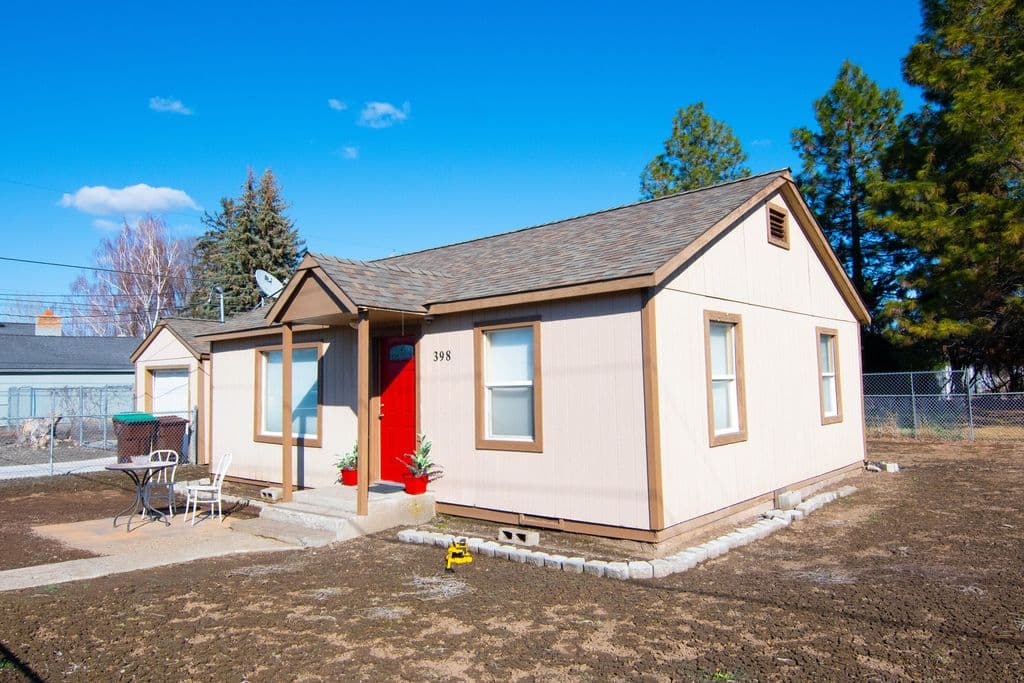 398 SE Court St, Prineville, OR 97754