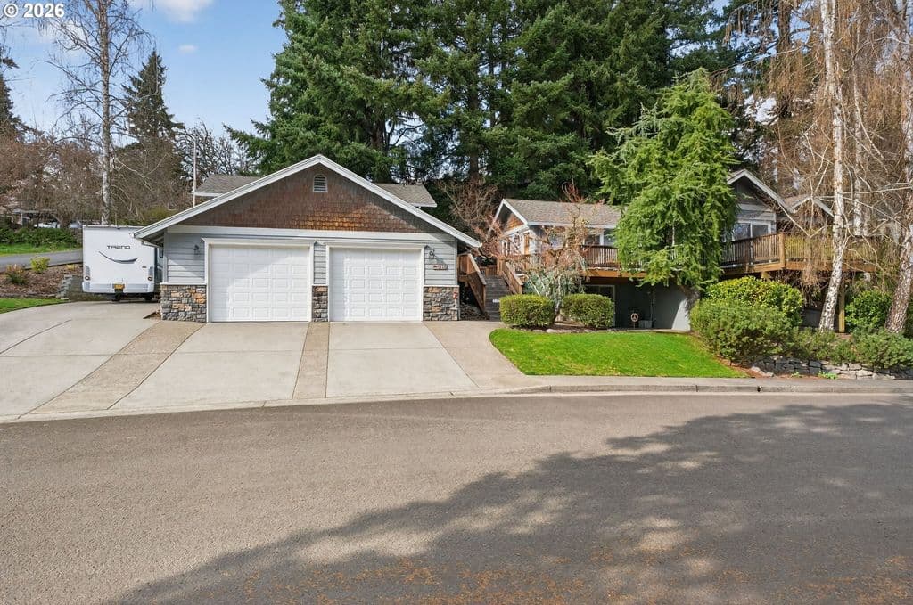 1235 11th St, West Linn, OR 97068