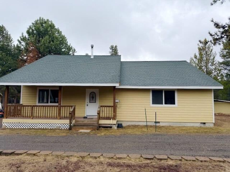 11940 Cedarwood Dr, La Pine, OR 97739