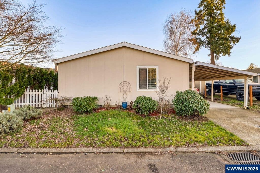 1111 SE 3rd Ave Unit 15, Canby, OR 97013