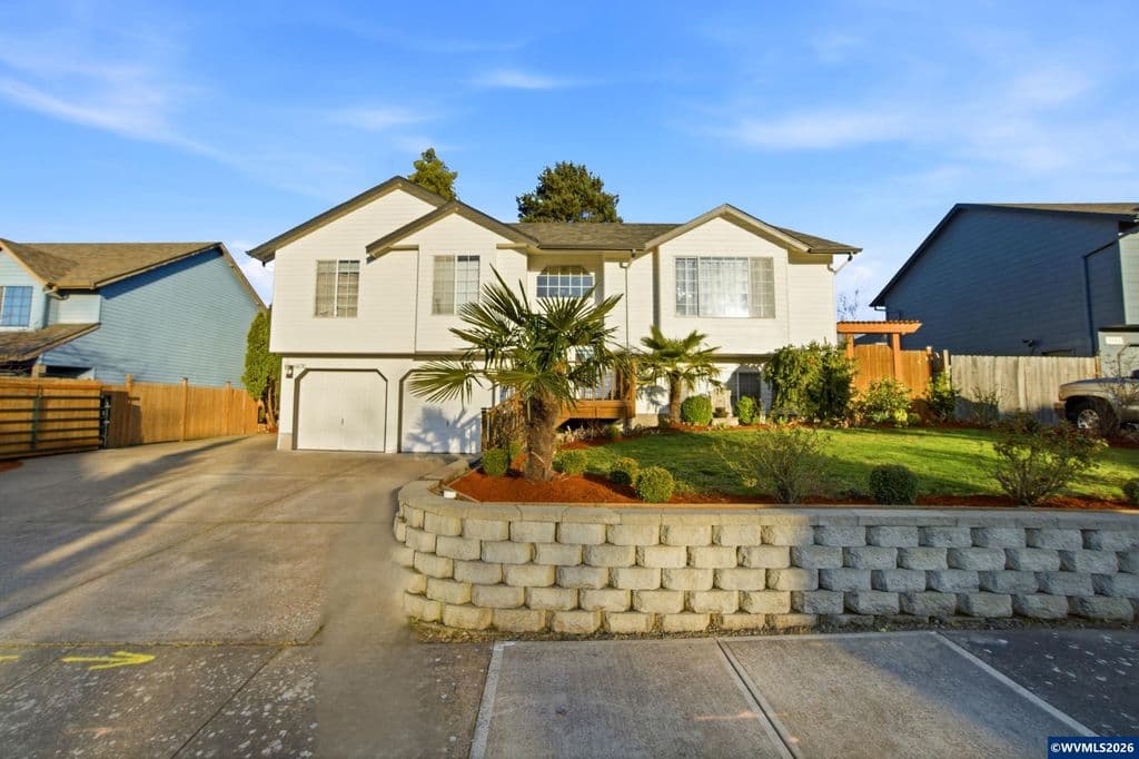 6676 McLeod Ln NE, Keizer, OR 97303