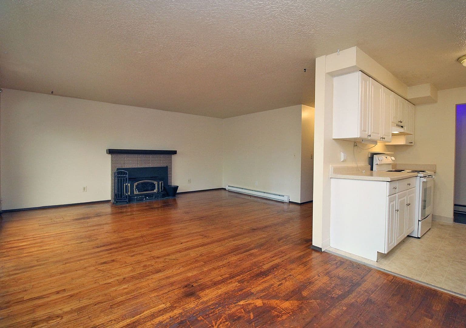 3930 N Kiska St - Thumbnail 6