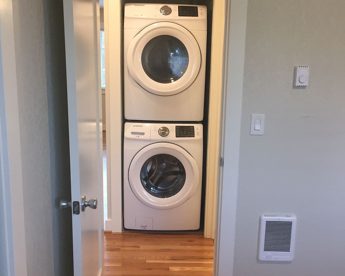 7511 N Berkeley Ave #4 - Thumbnail 5