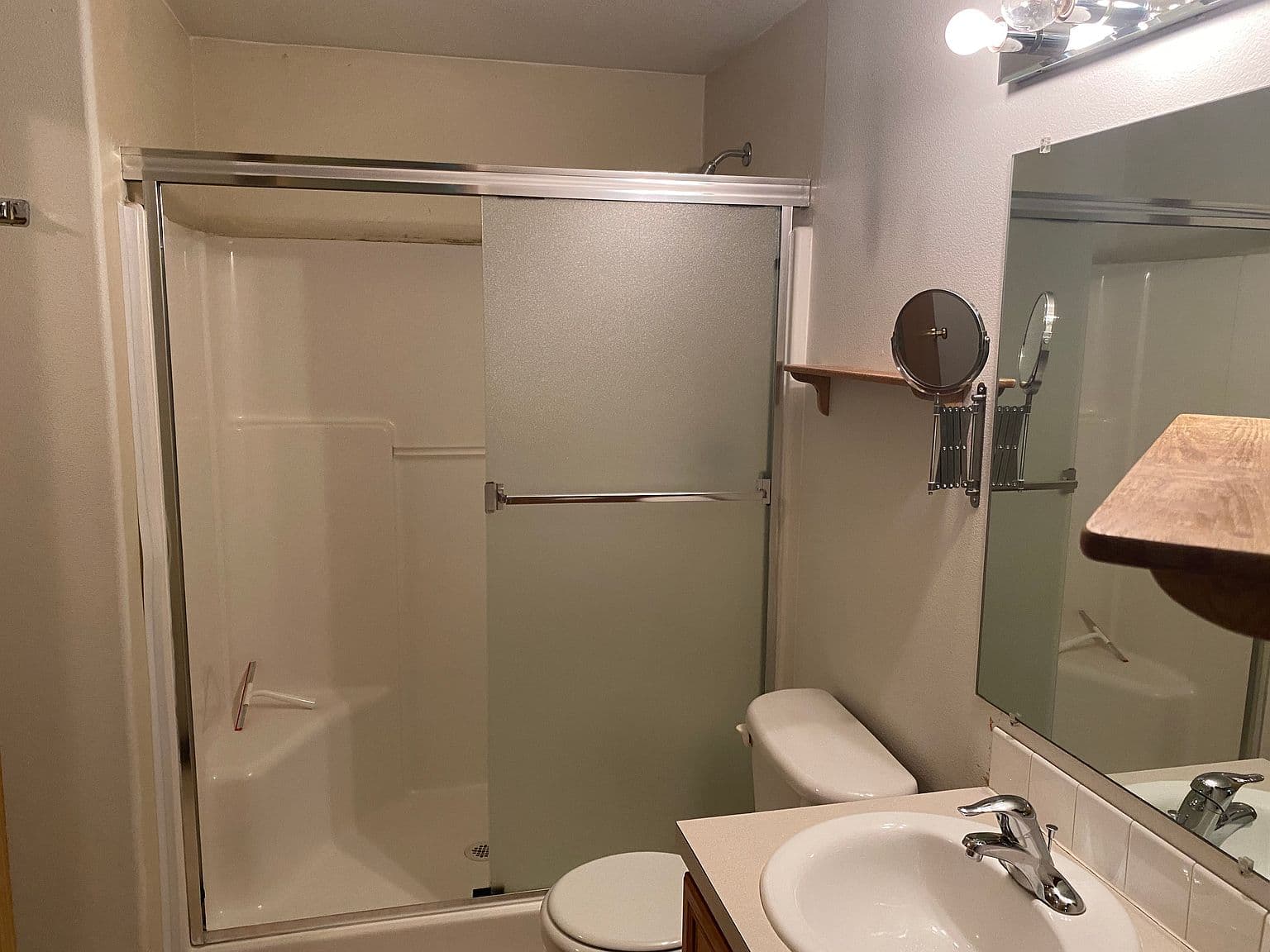 6532 N Princeton St - Thumbnail 7