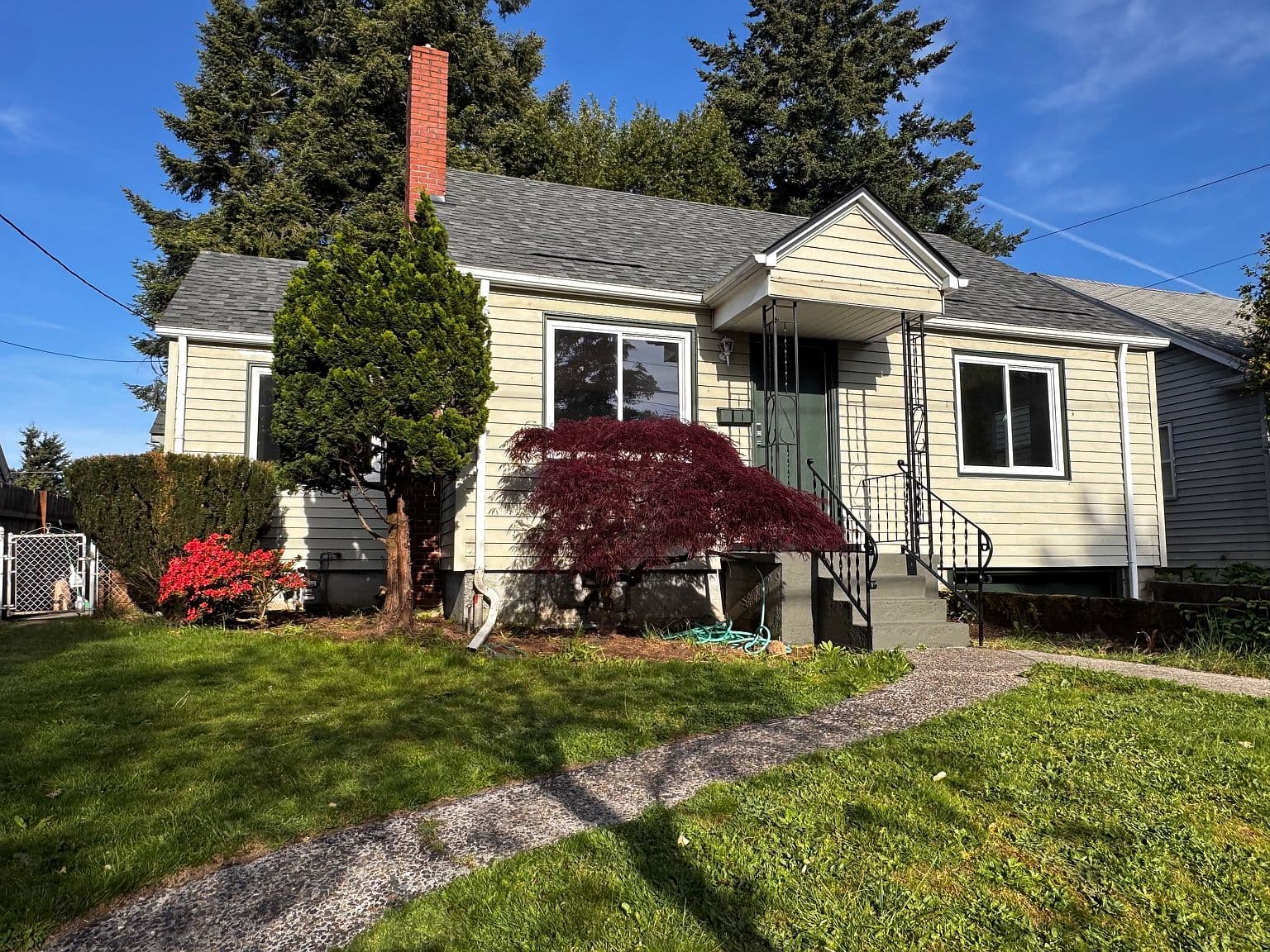 8954 N Portsmouth Ave - Thumbnail 2