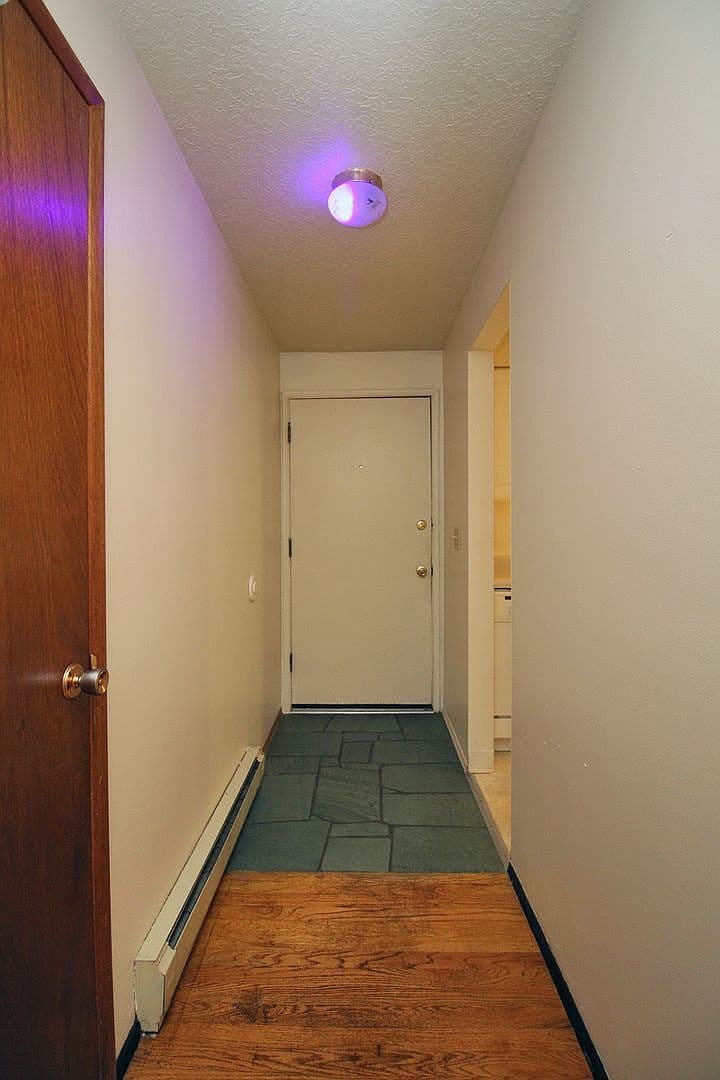 3930 N Kiska St - Thumbnail 2