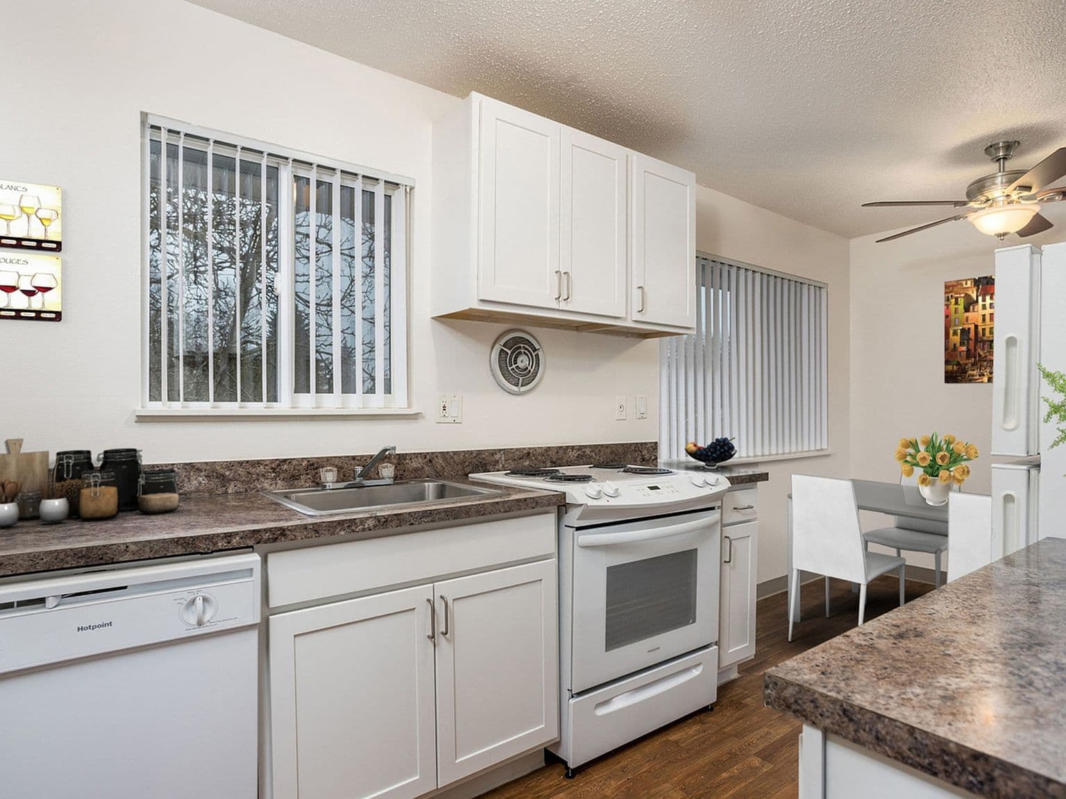 5531 N Lombard St APT 7 - Thumbnail 4