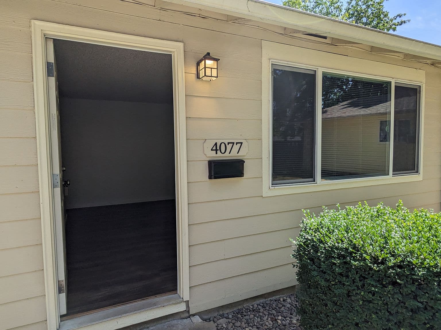 4077 N Alaska St #4077 - Thumbnail 2