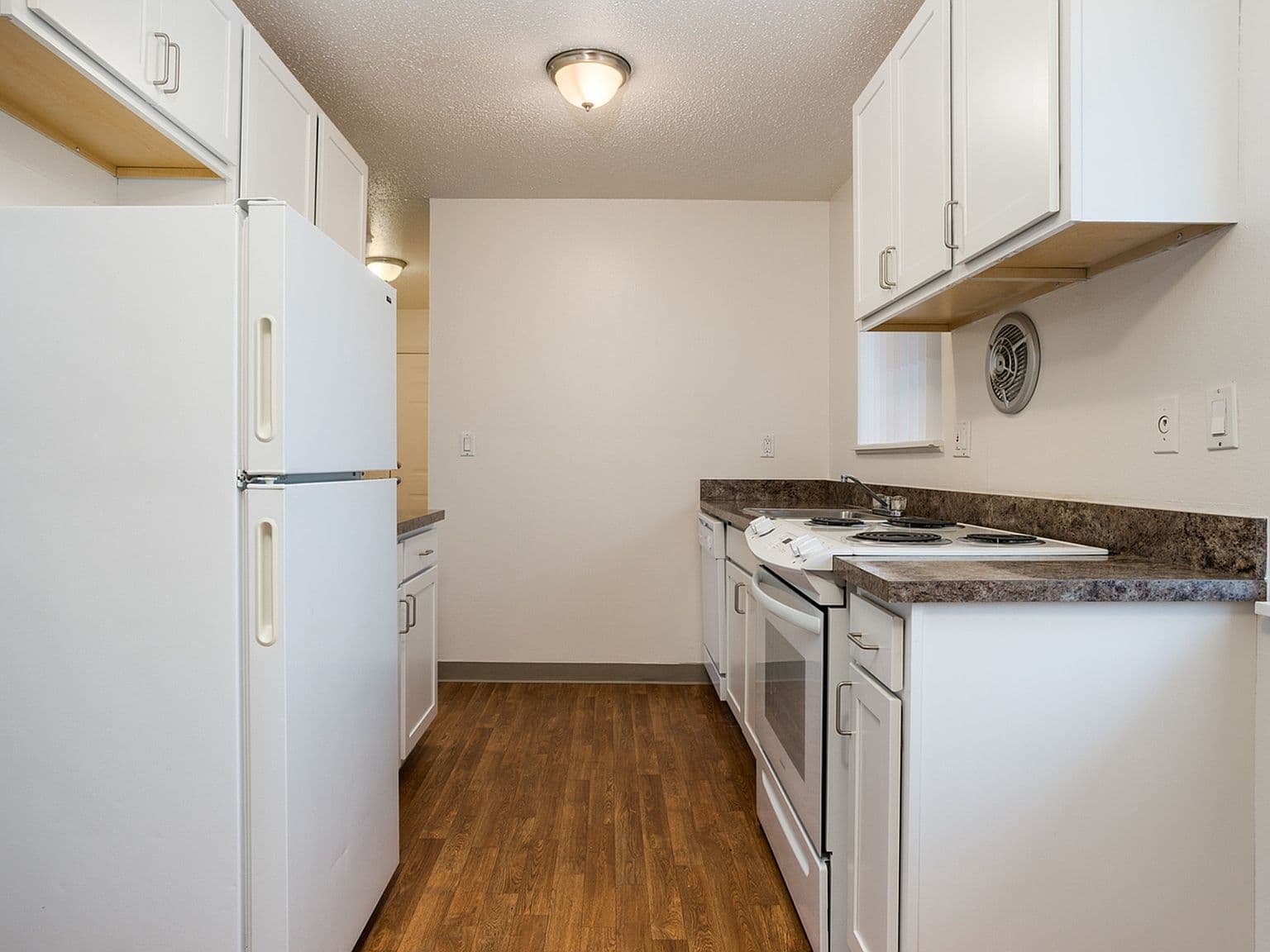 5531 N Lombard St APT 7 - Thumbnail 5