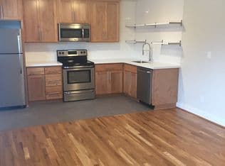 Nearby home at 7511 N Berkeley Ave #4