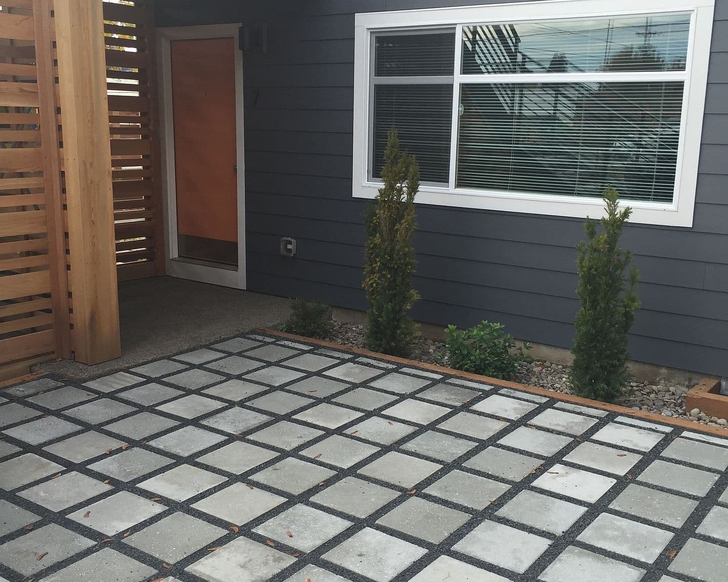 7511 N Berkeley Ave #4 - Thumbnail 4