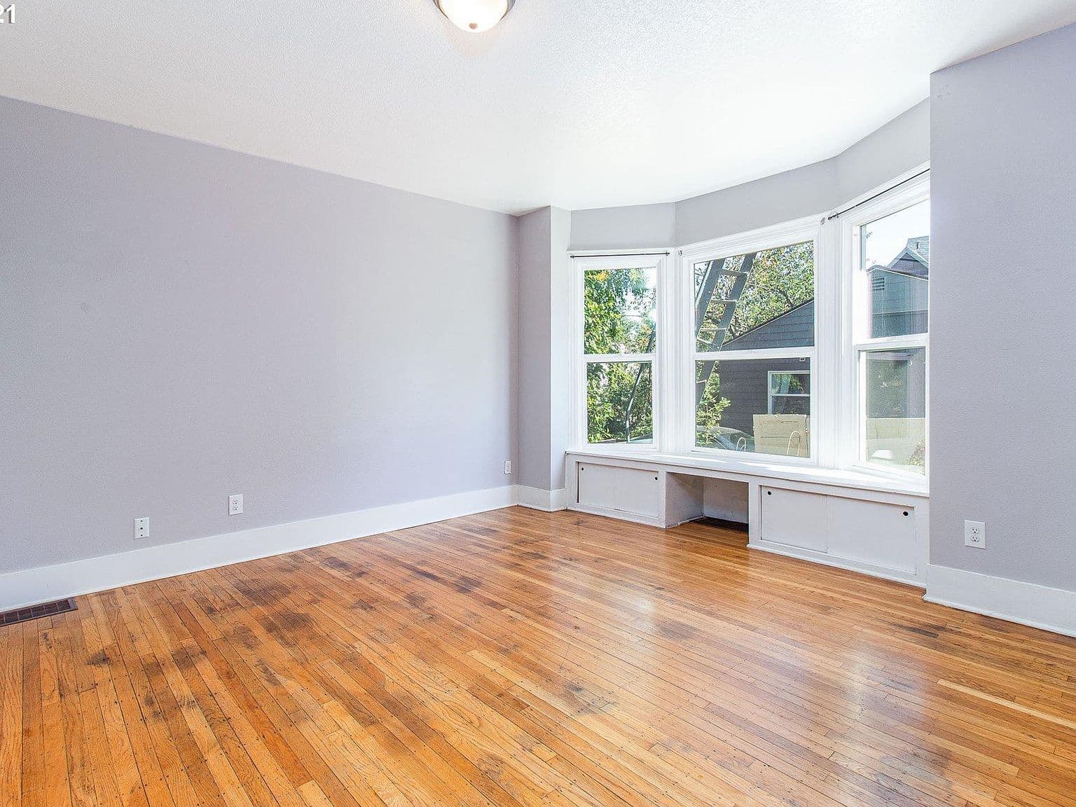 7454 N Haven Ave - Thumbnail 4