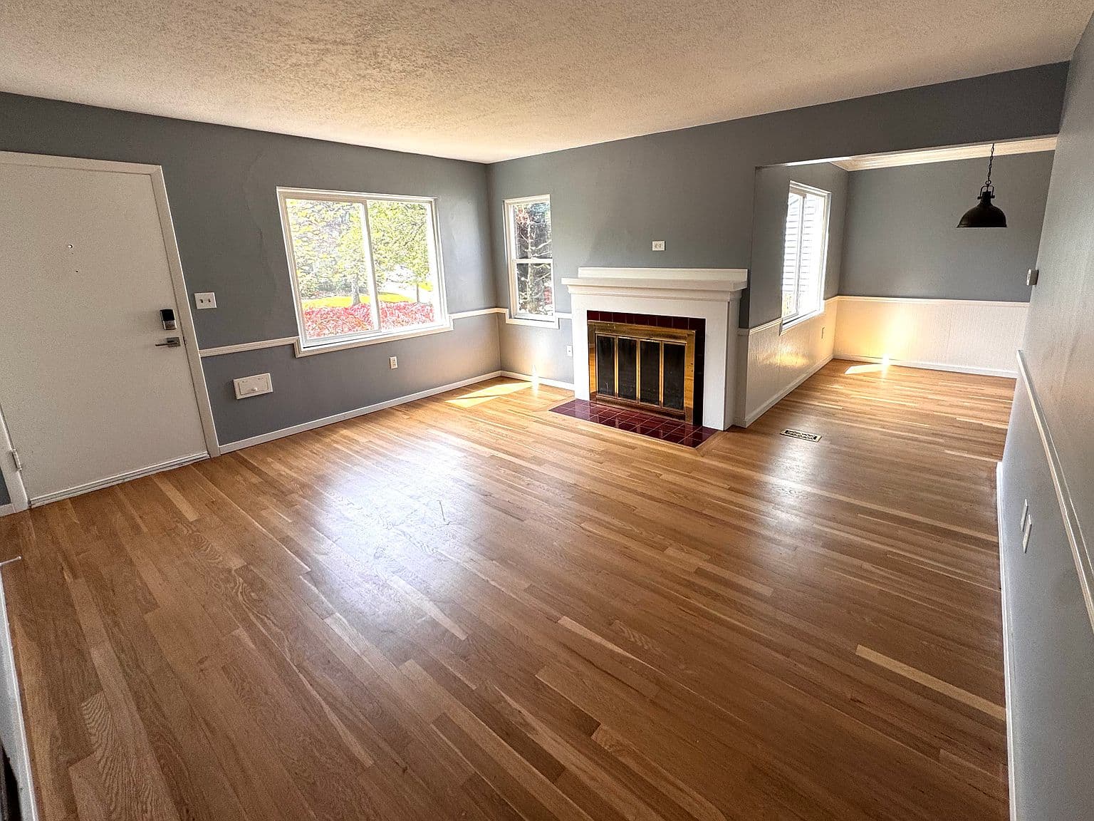 8954 N Portsmouth Ave - Thumbnail 5