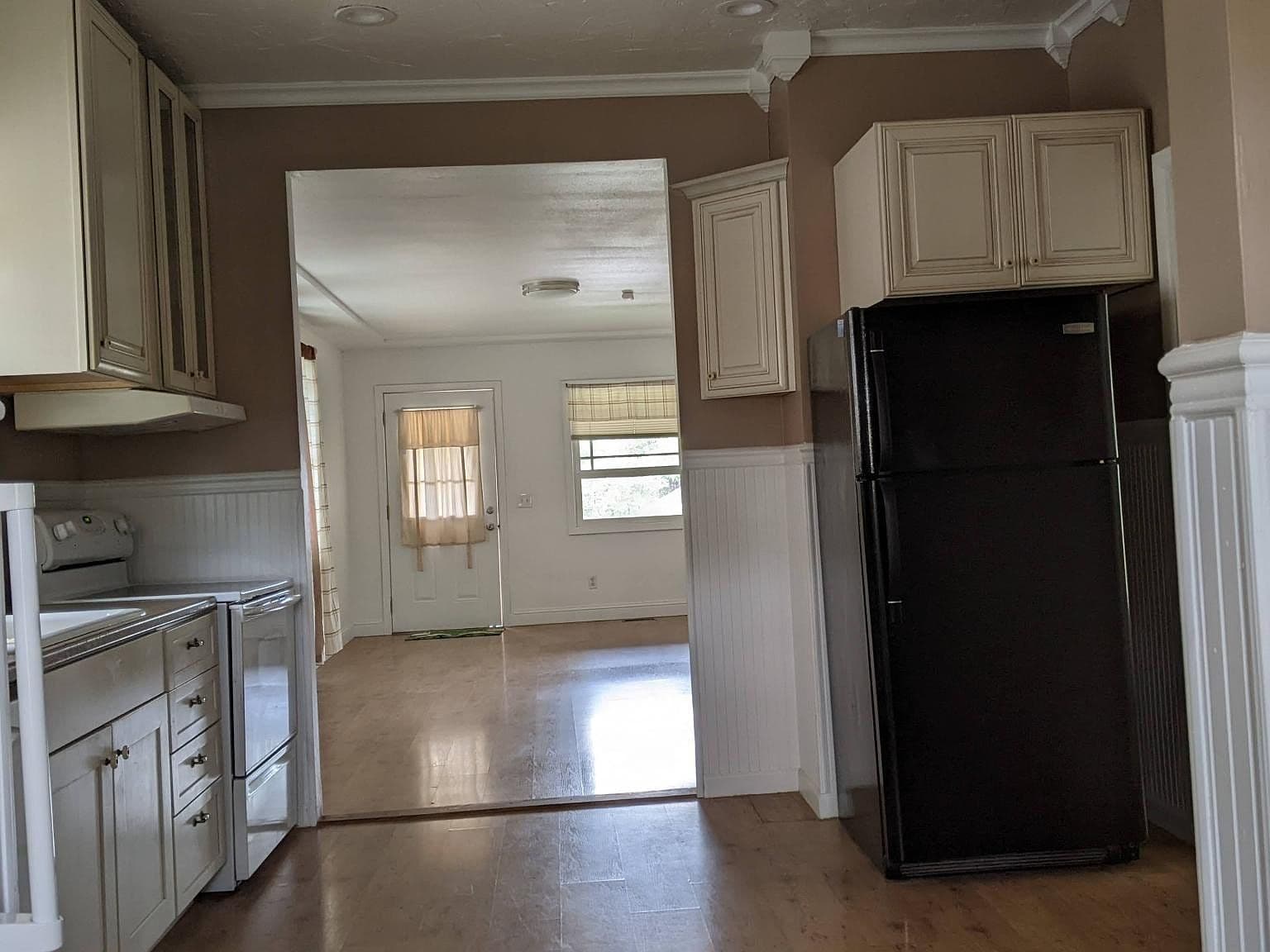 5509 N Syracuse St - Thumbnail 7